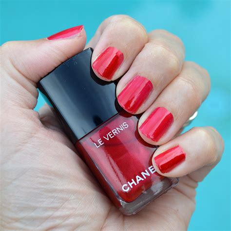 review of chanel radiant red nail color|best Chanel nail polish.